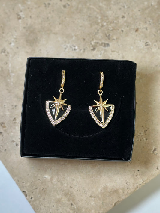 Mineli Çağla Üçgen Küpe