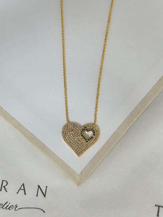 Yeşil detaylı gold kalp kolye