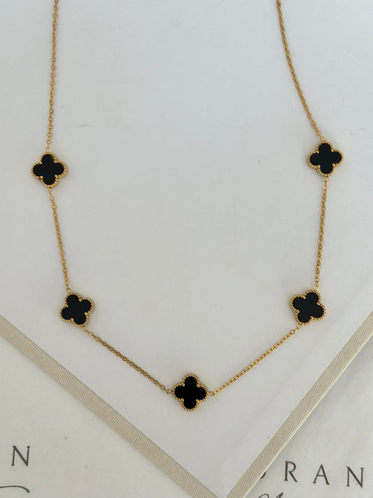 5 Yoncalı Siyah Çelik Kolye