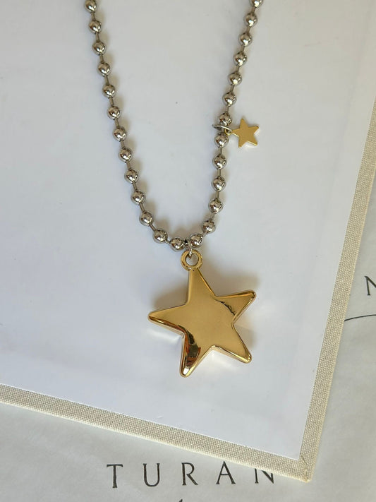 Yıldız kolye