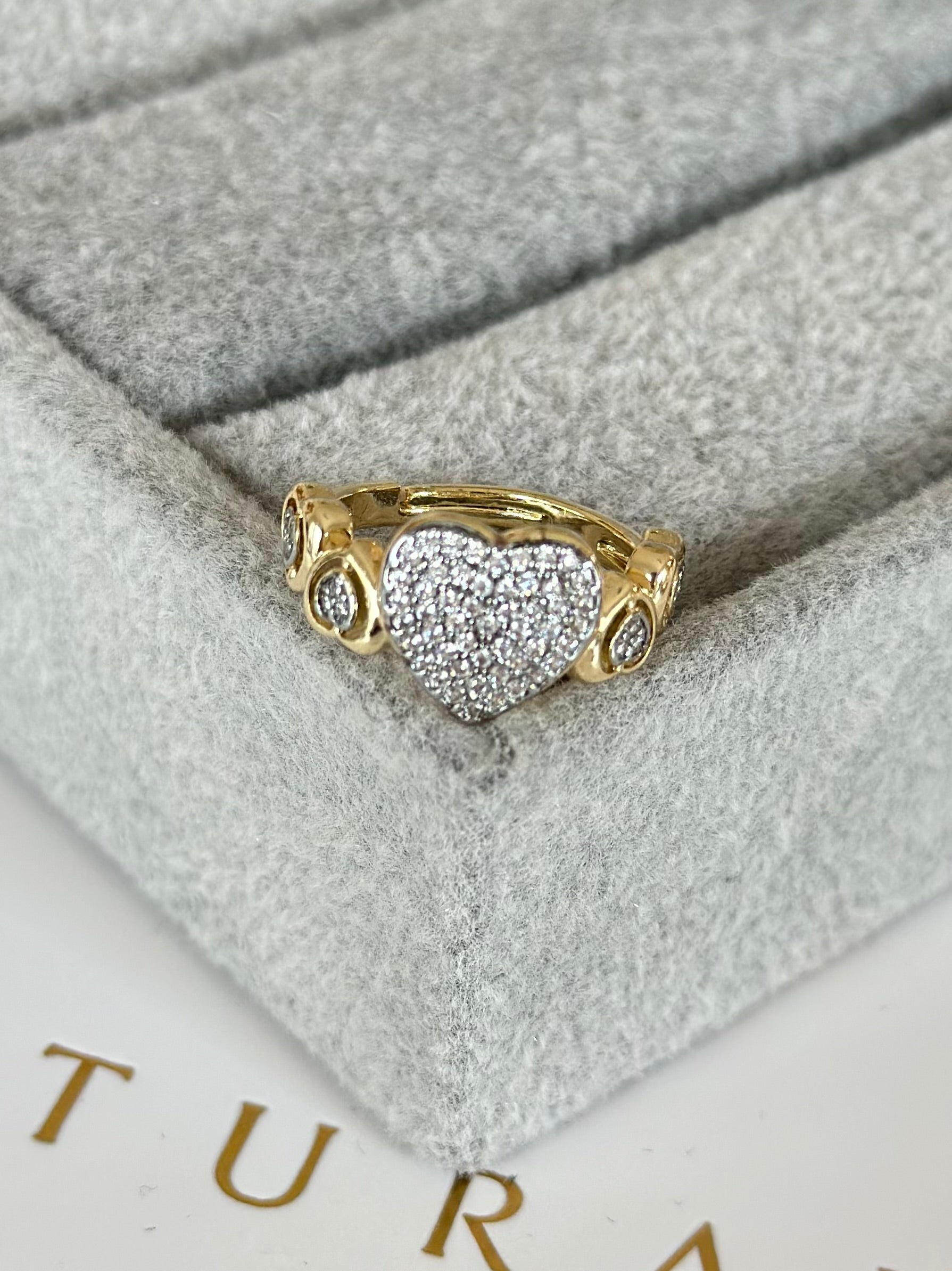 Özel Seri Kalp Yüzük