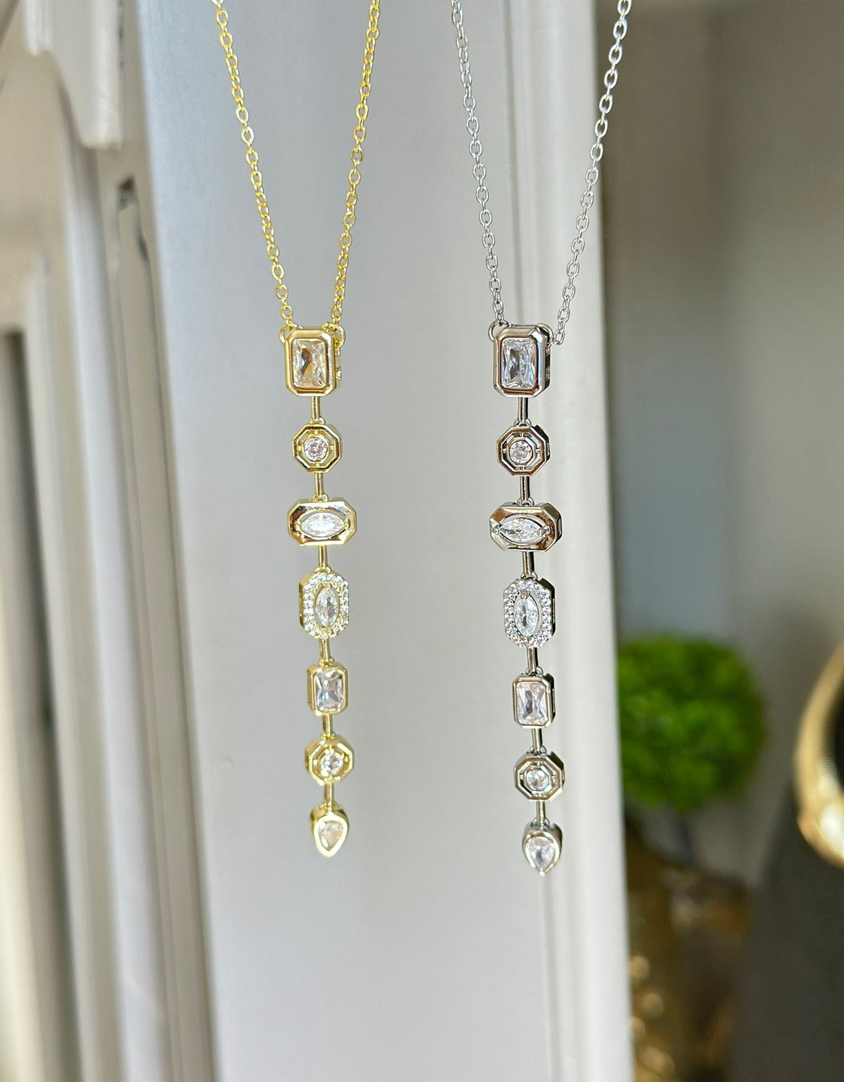 Özel Tasarım MG Trend Dekolte Kolyesi