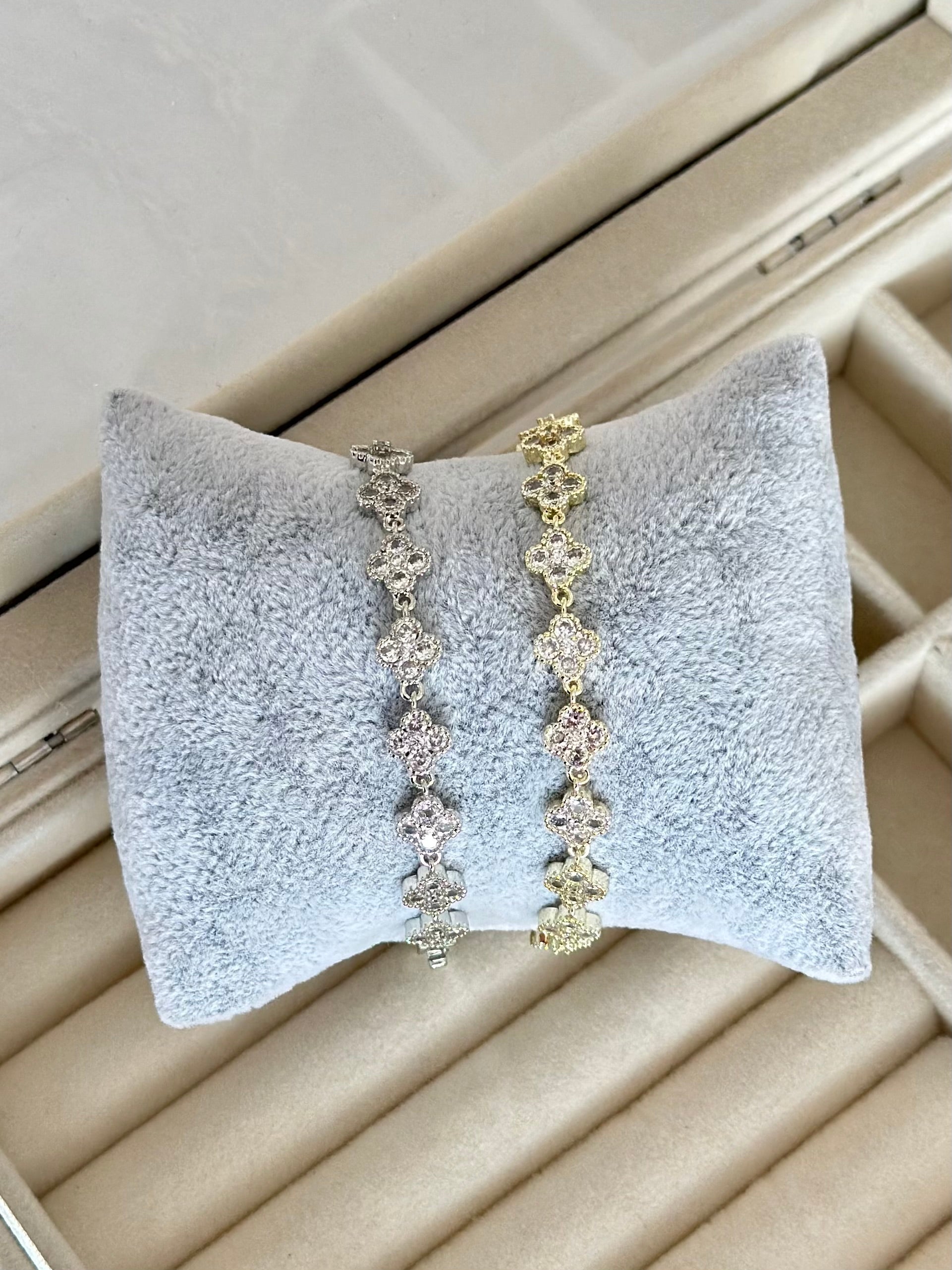 Zirkon Yonca Bileklik