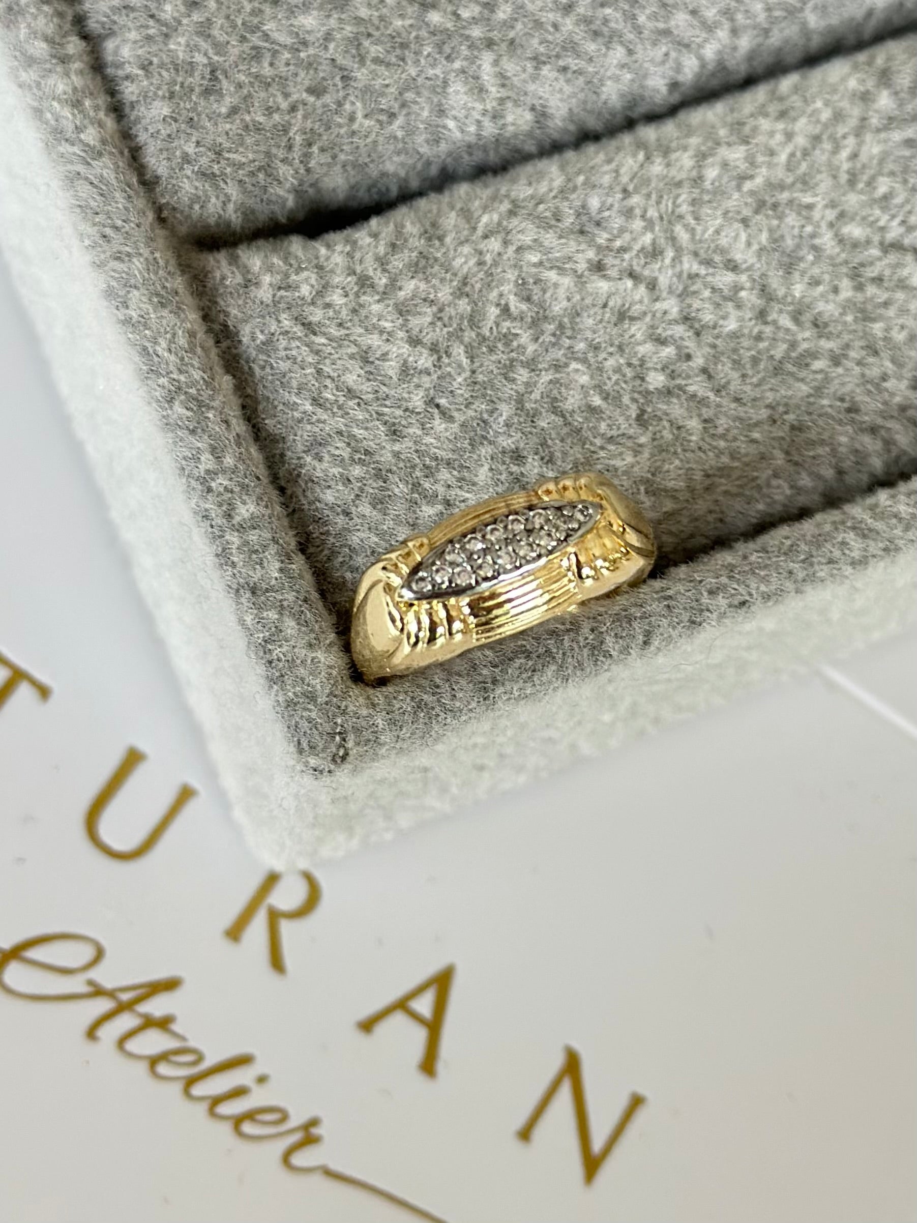 Özel Seri Taşlı Yüzük