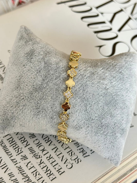 Minimal Taşlı Özel Seri Yonca Bileklik