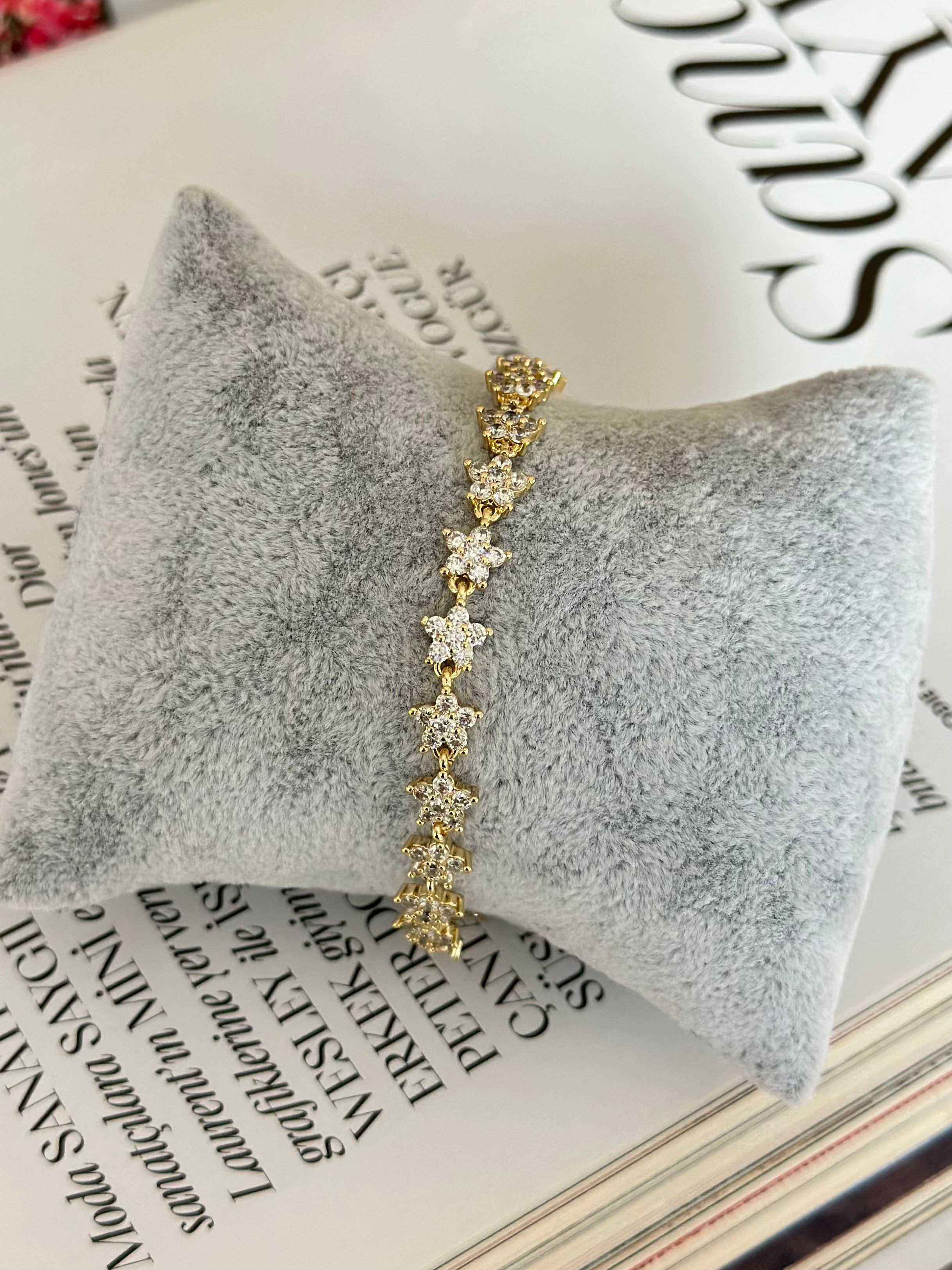 Çiçek Yolu Özel Seri Bileklik