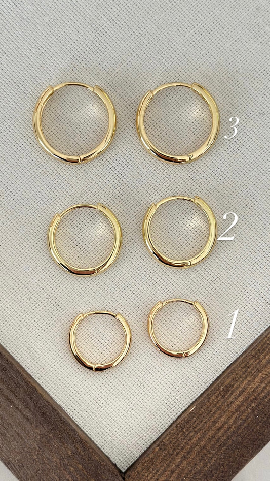 Minimal Gold Halka Küpe