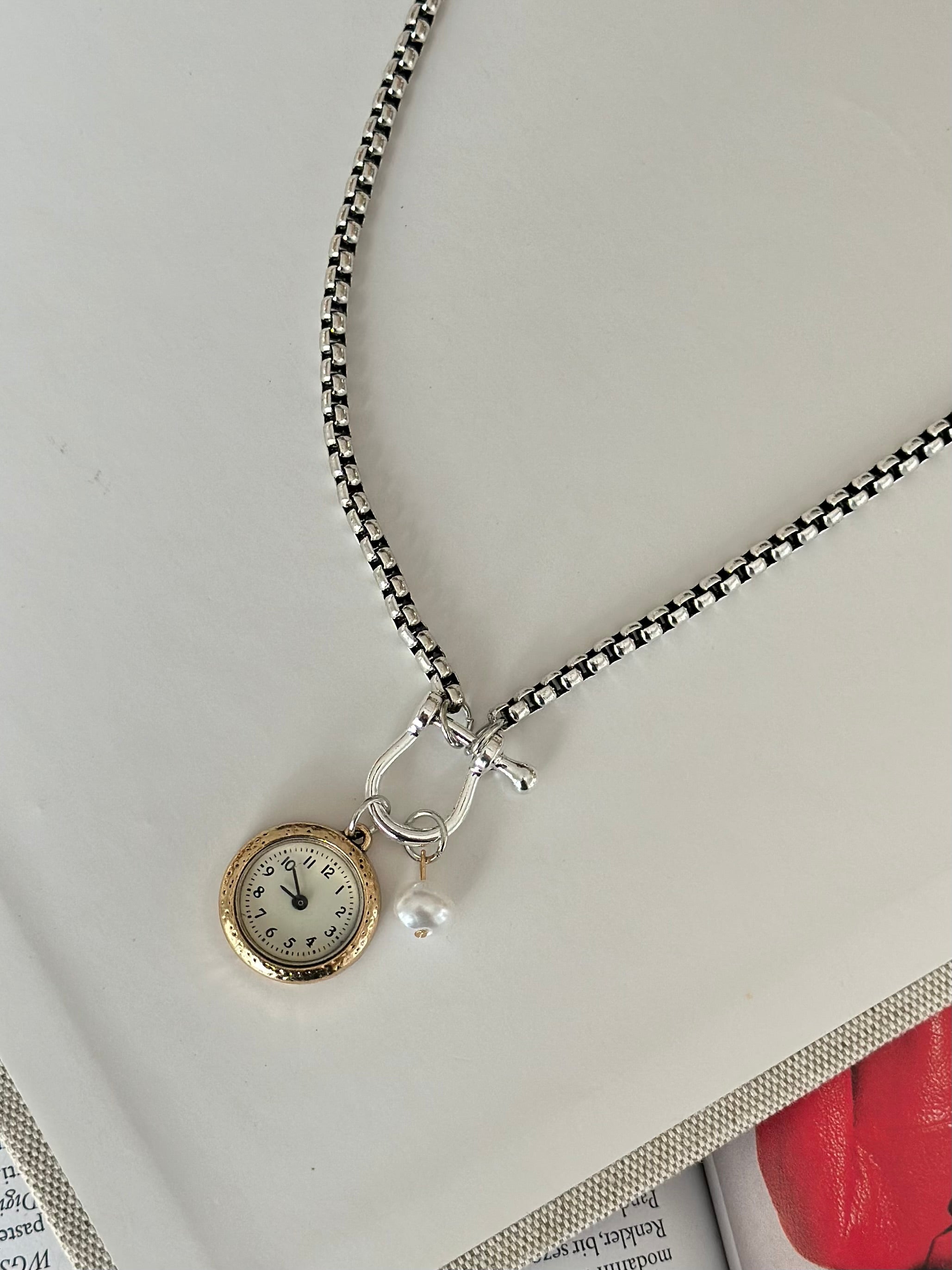 Saat Model Marka Kolye