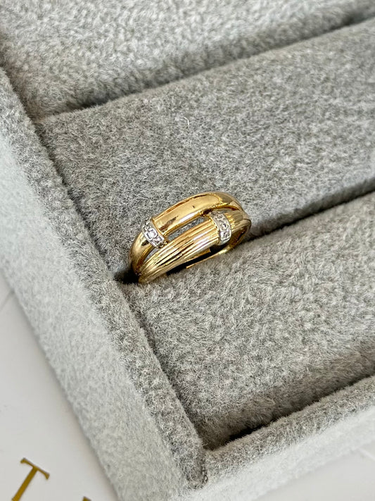 Özel Seri Şerit Taşlı Yüzük