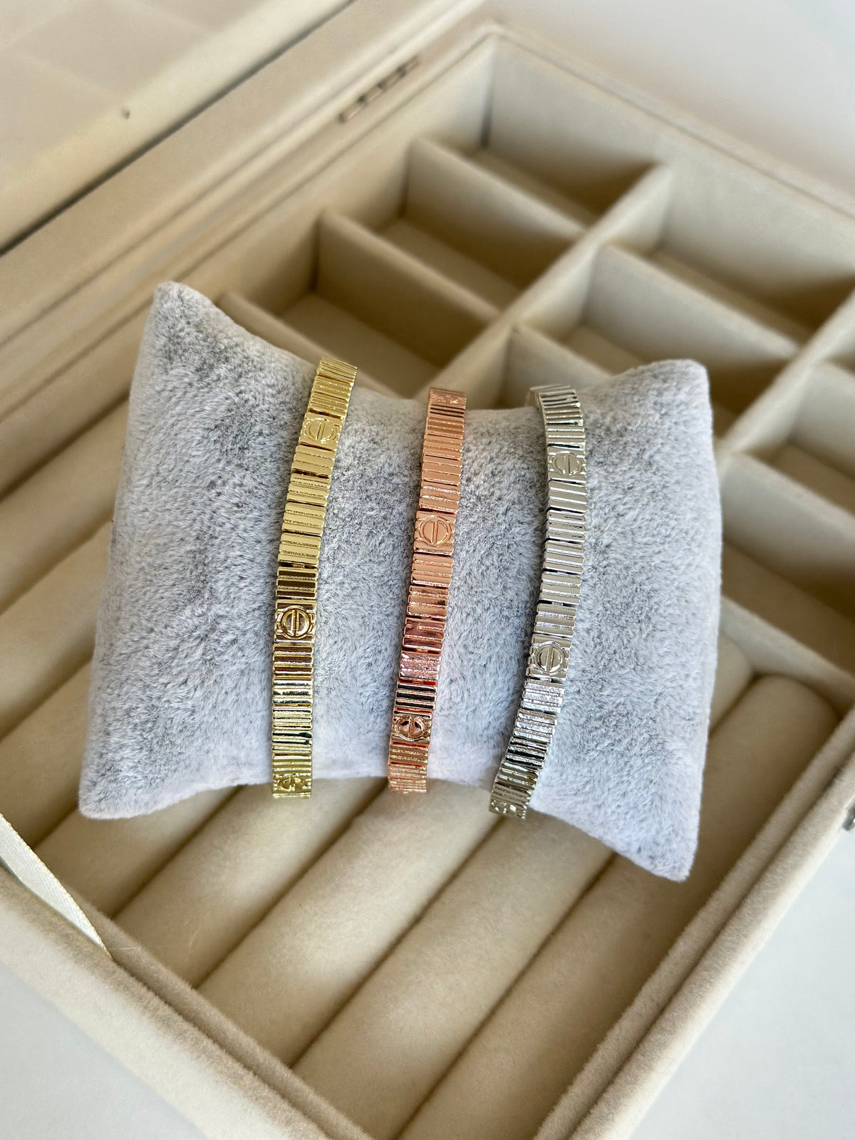 Yeni Love Koleksiyon Bileklik