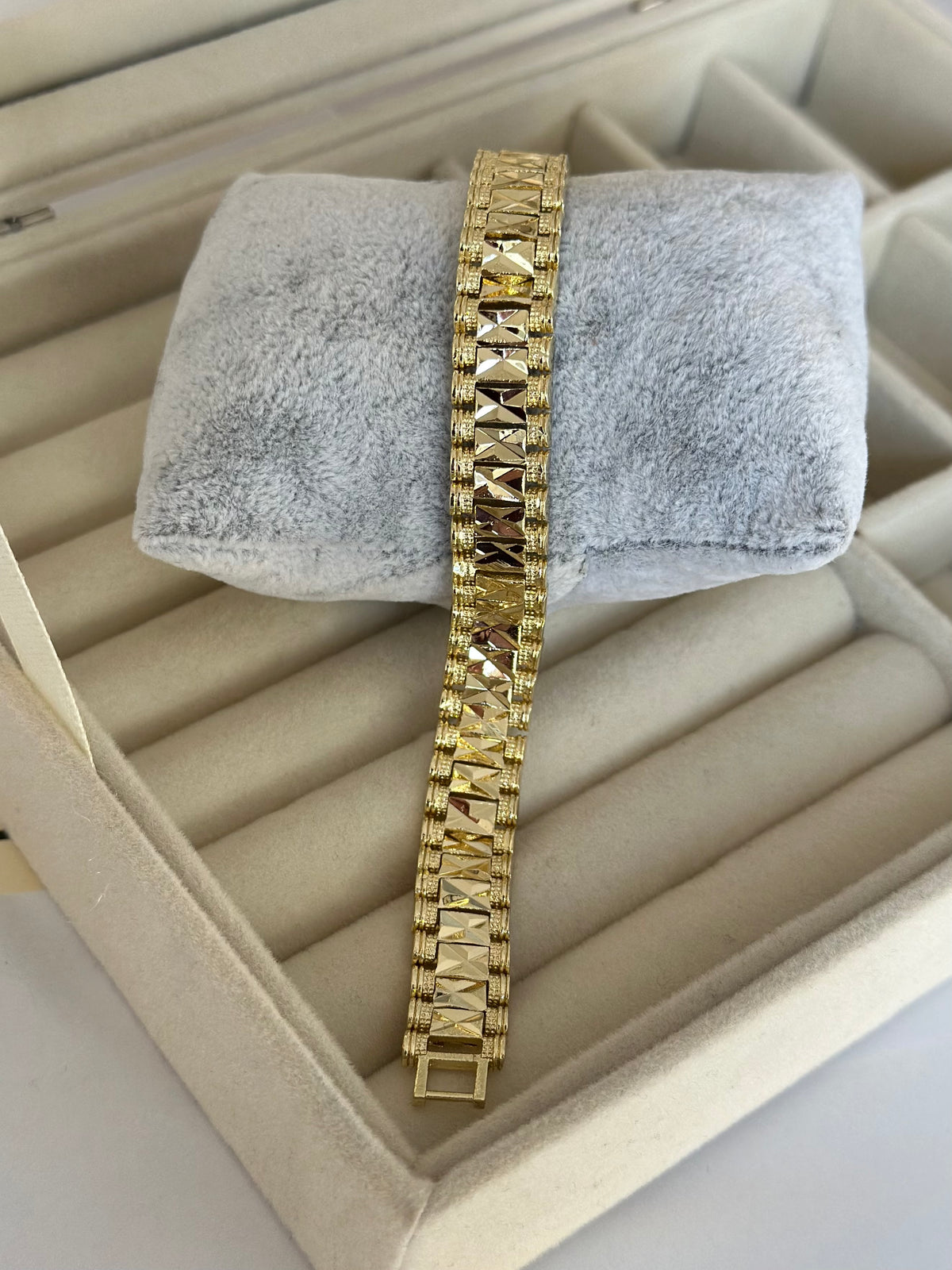 Özel Seri 14K Renk Geometrik Kalın Bileklik