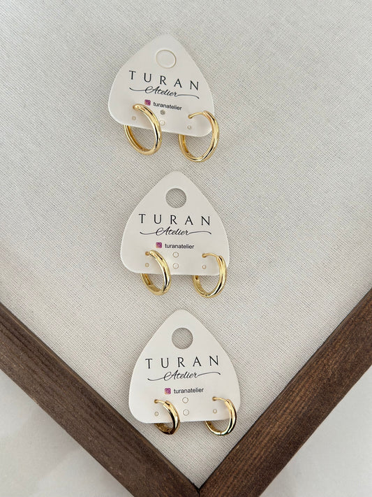 Minimal Gold Halka Küpe
