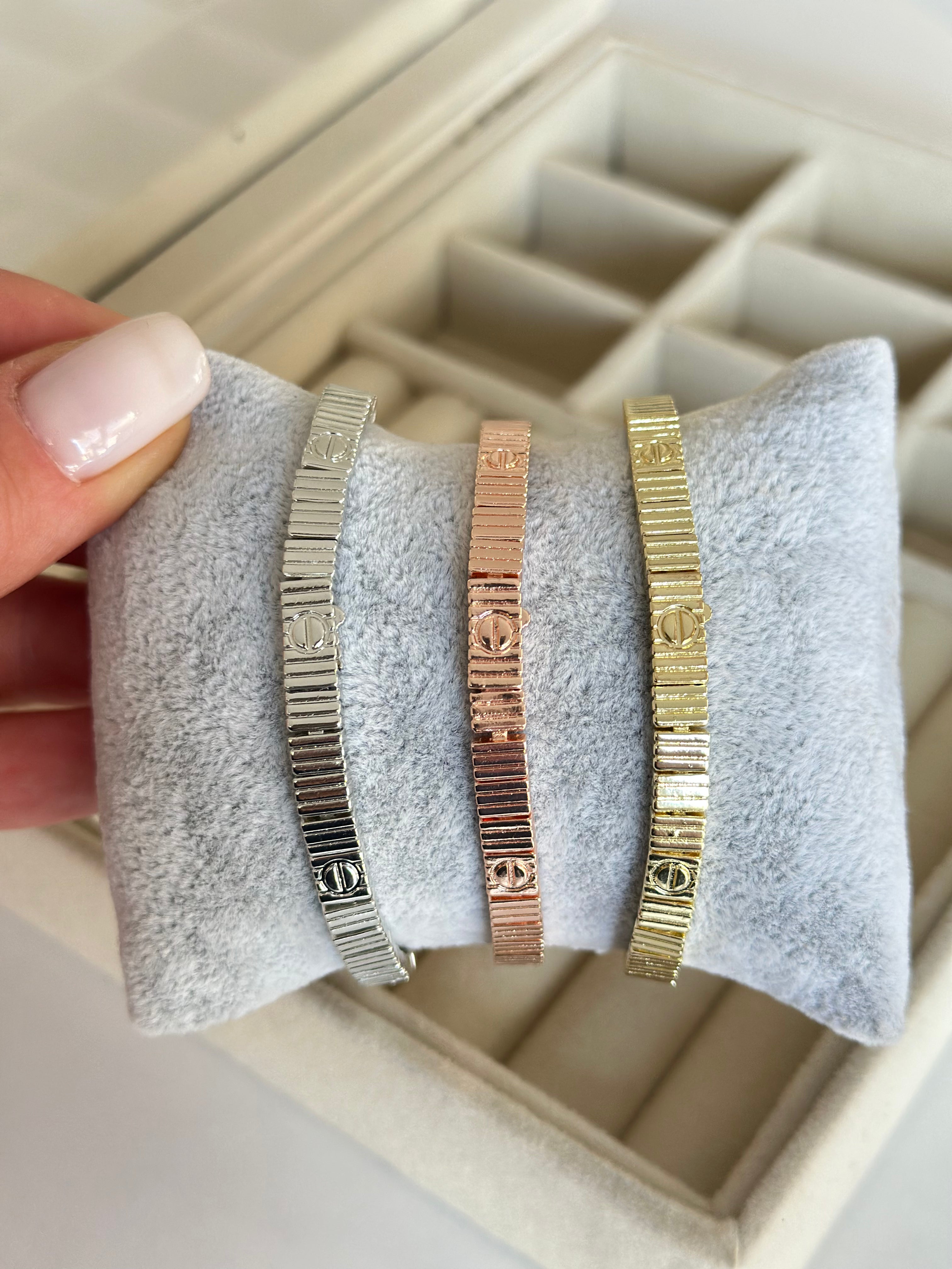 Yeni Love Koleksiyon Bileklik