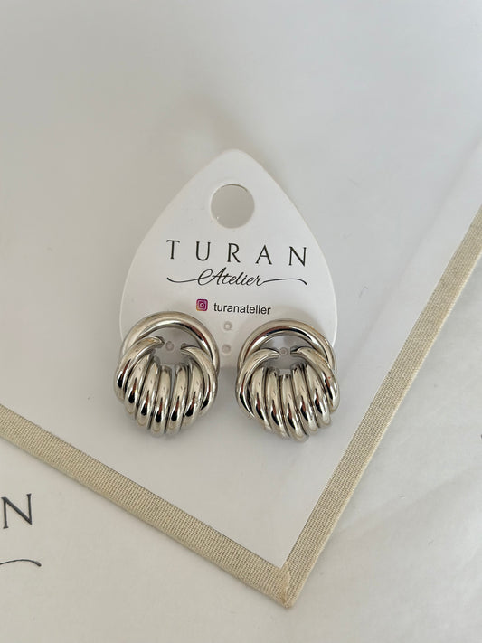 Şerit Düğüm Oval Gümüş Renk Küpe