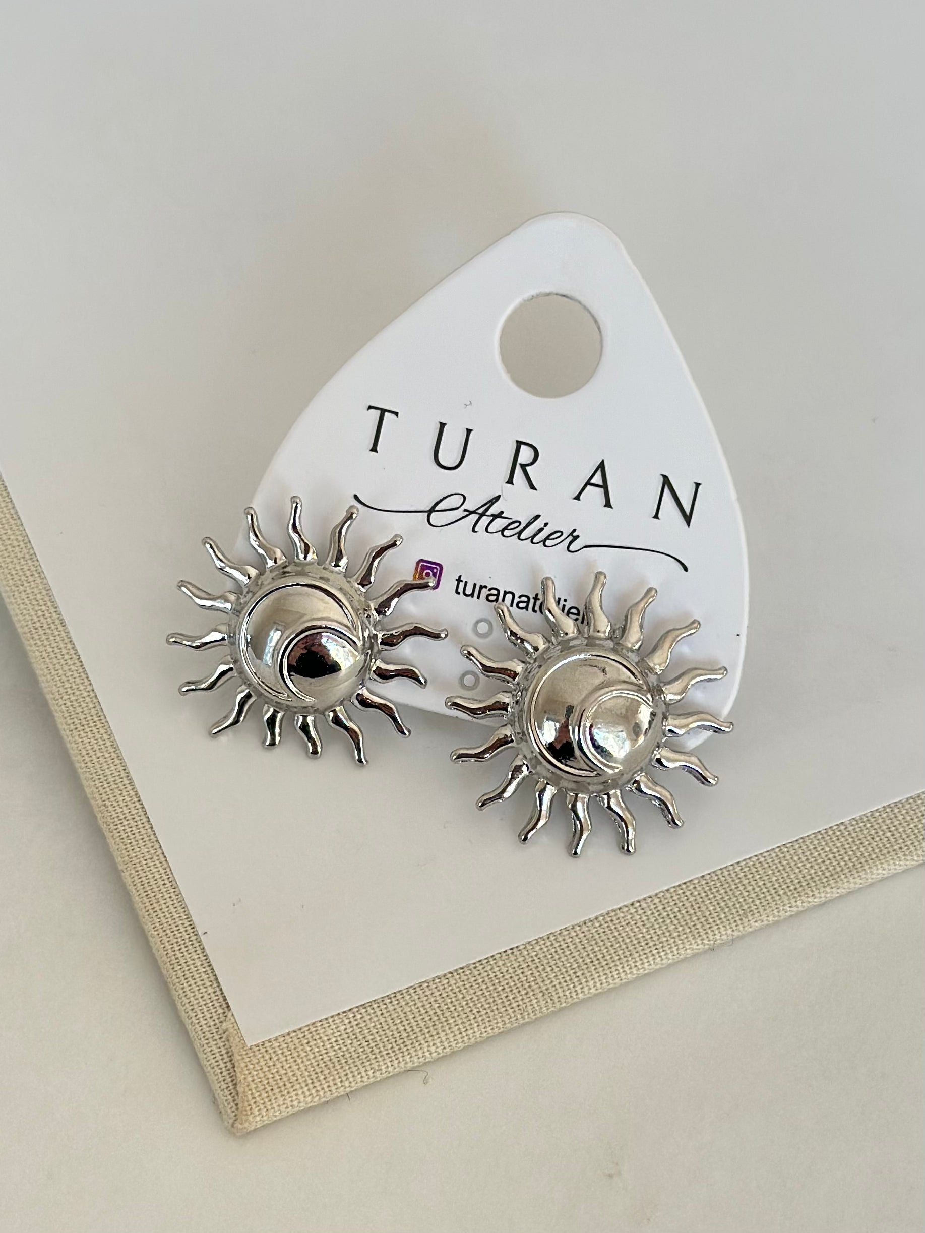 Gümüş Renk Güneş Küpe