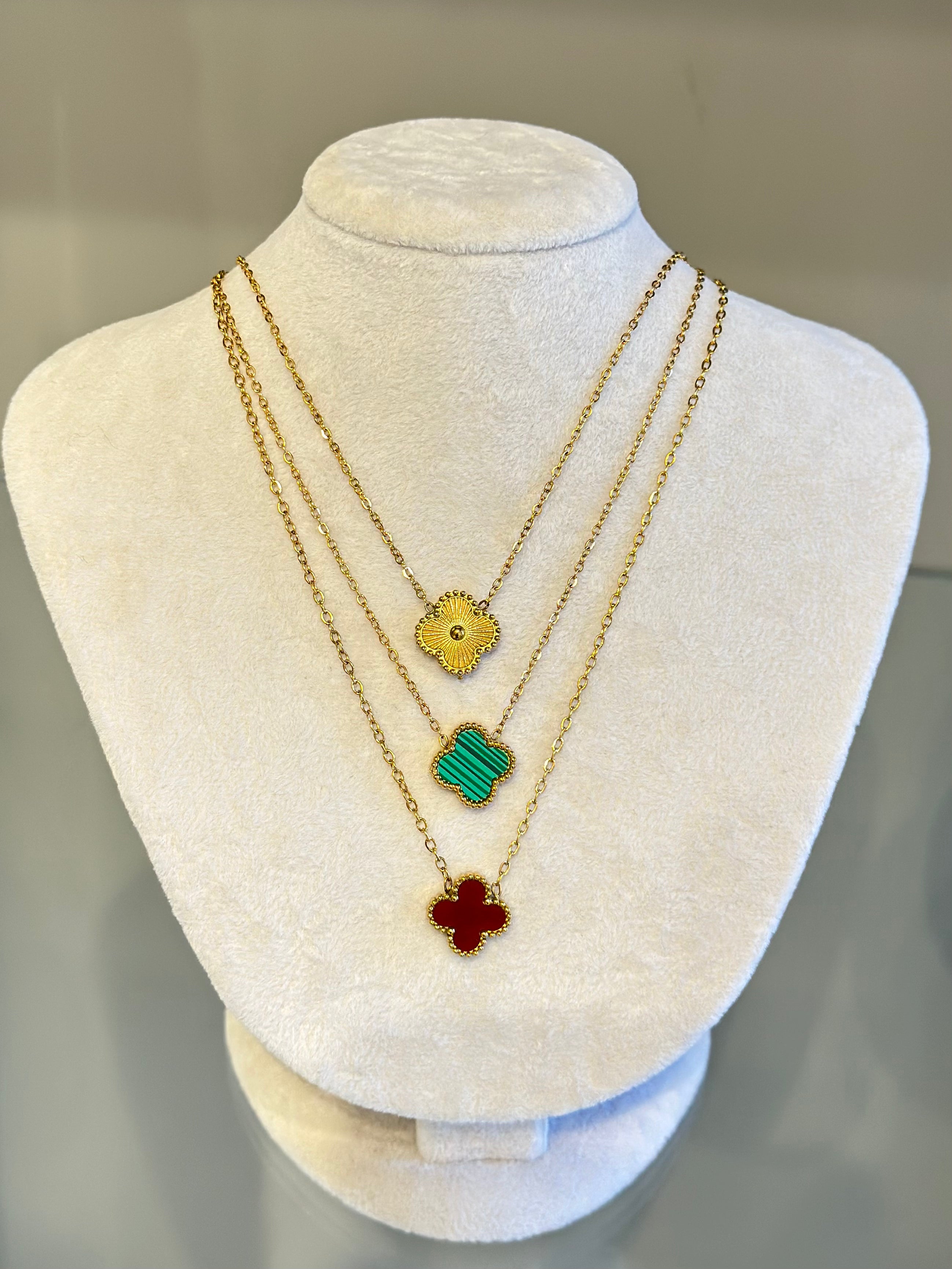 Gold Zincir Yonca Kolye