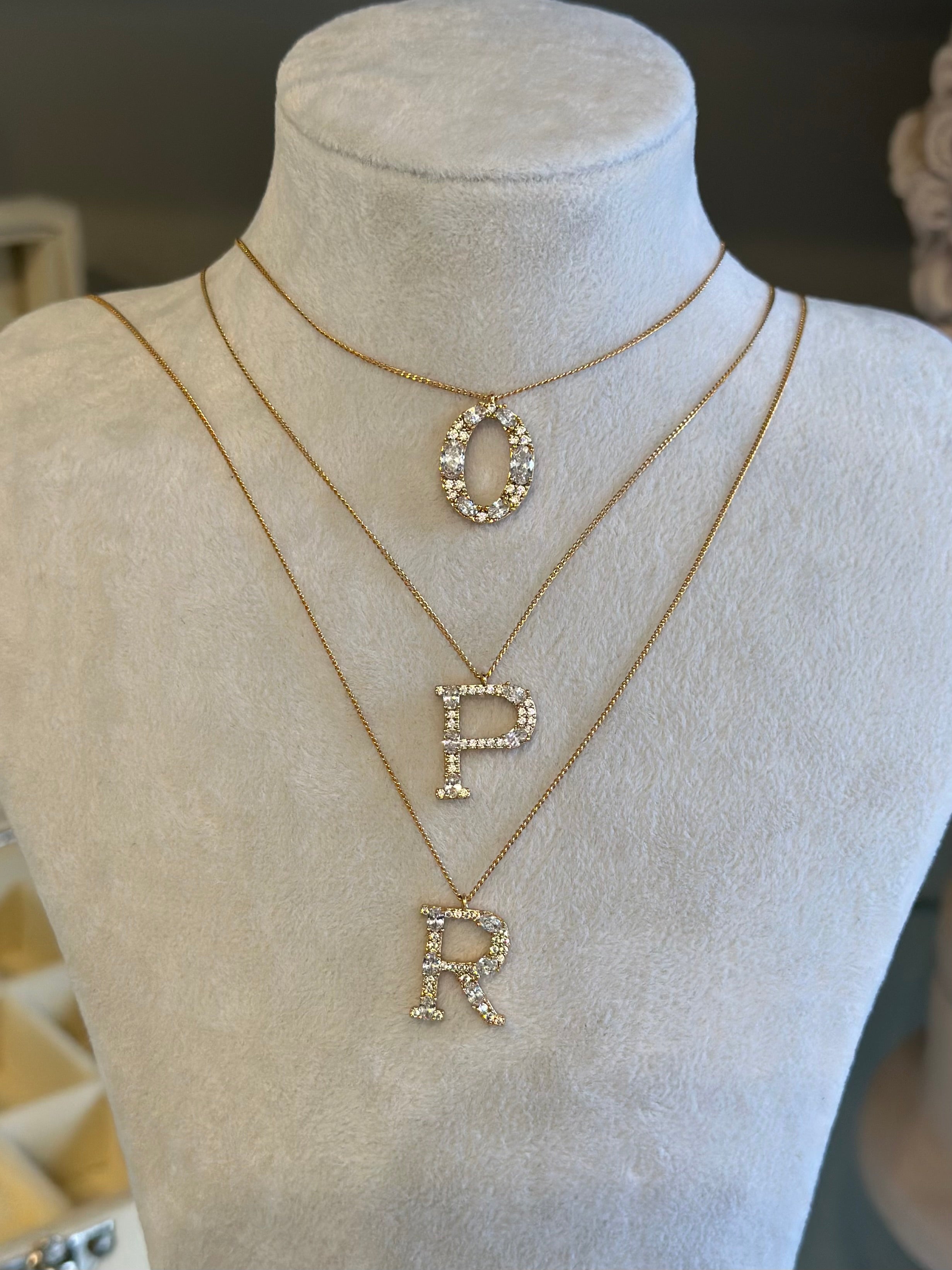 Minimal Taşlı Xuping Harf Kolye