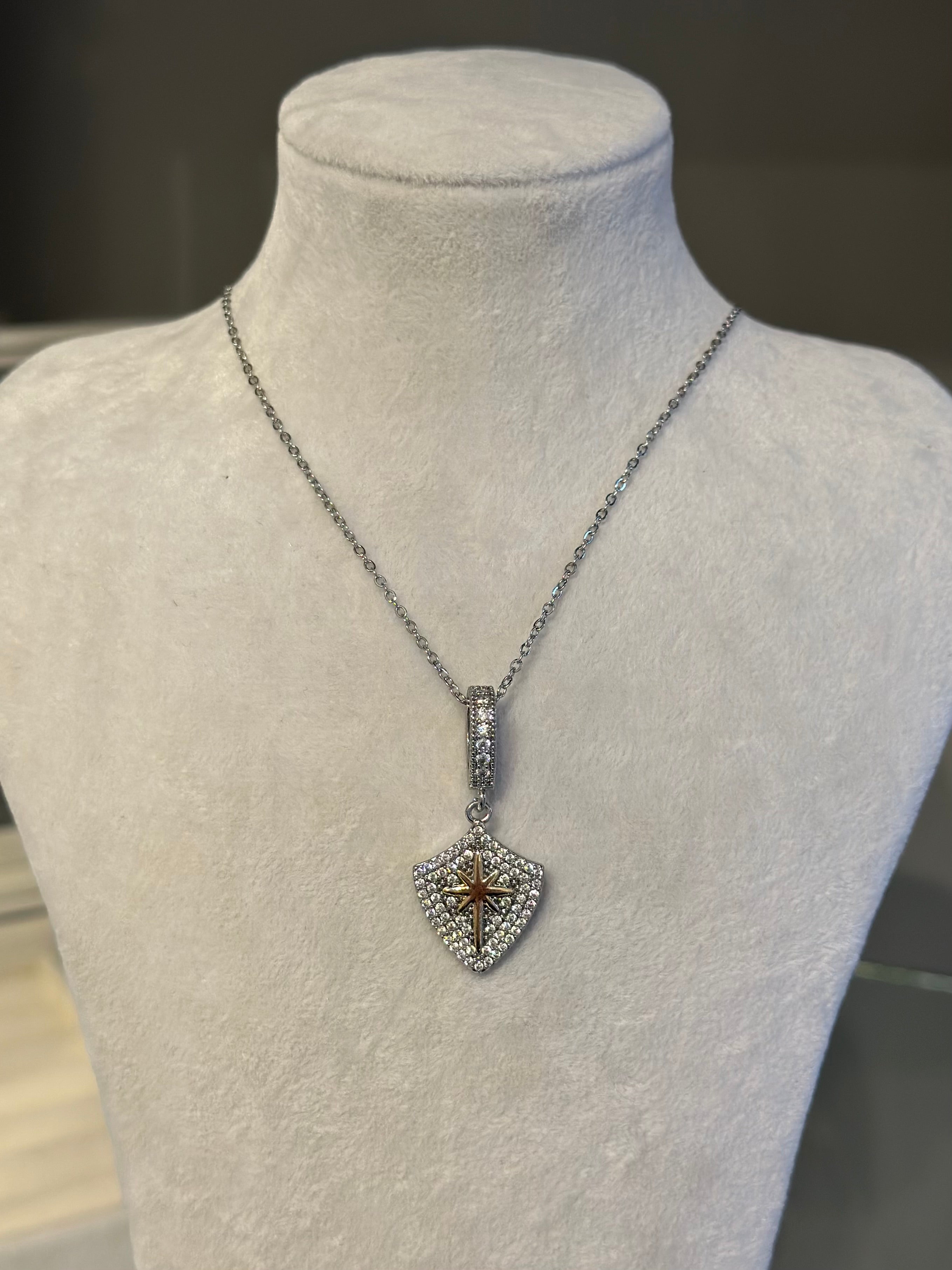 Çelik Zirkon Kuzey Yıldız Kolye