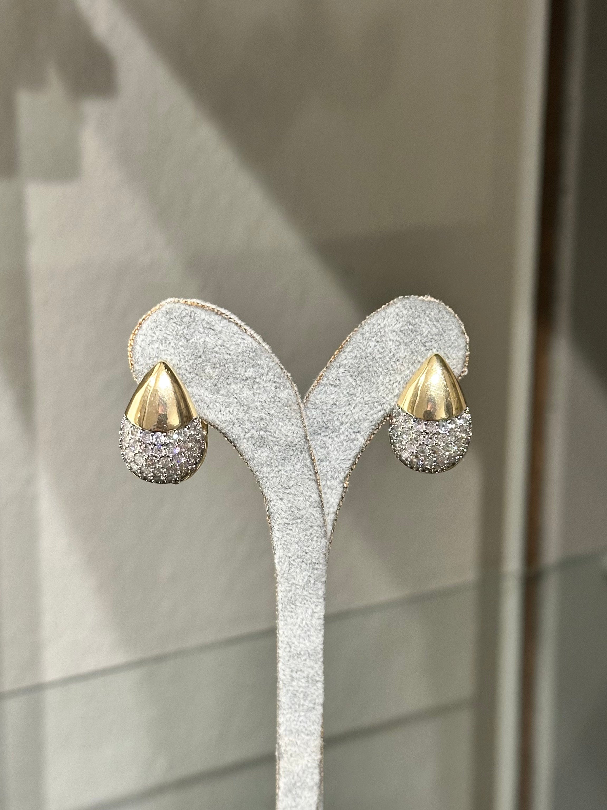 Özel Seri Zirkon Damla Formlu Küpe