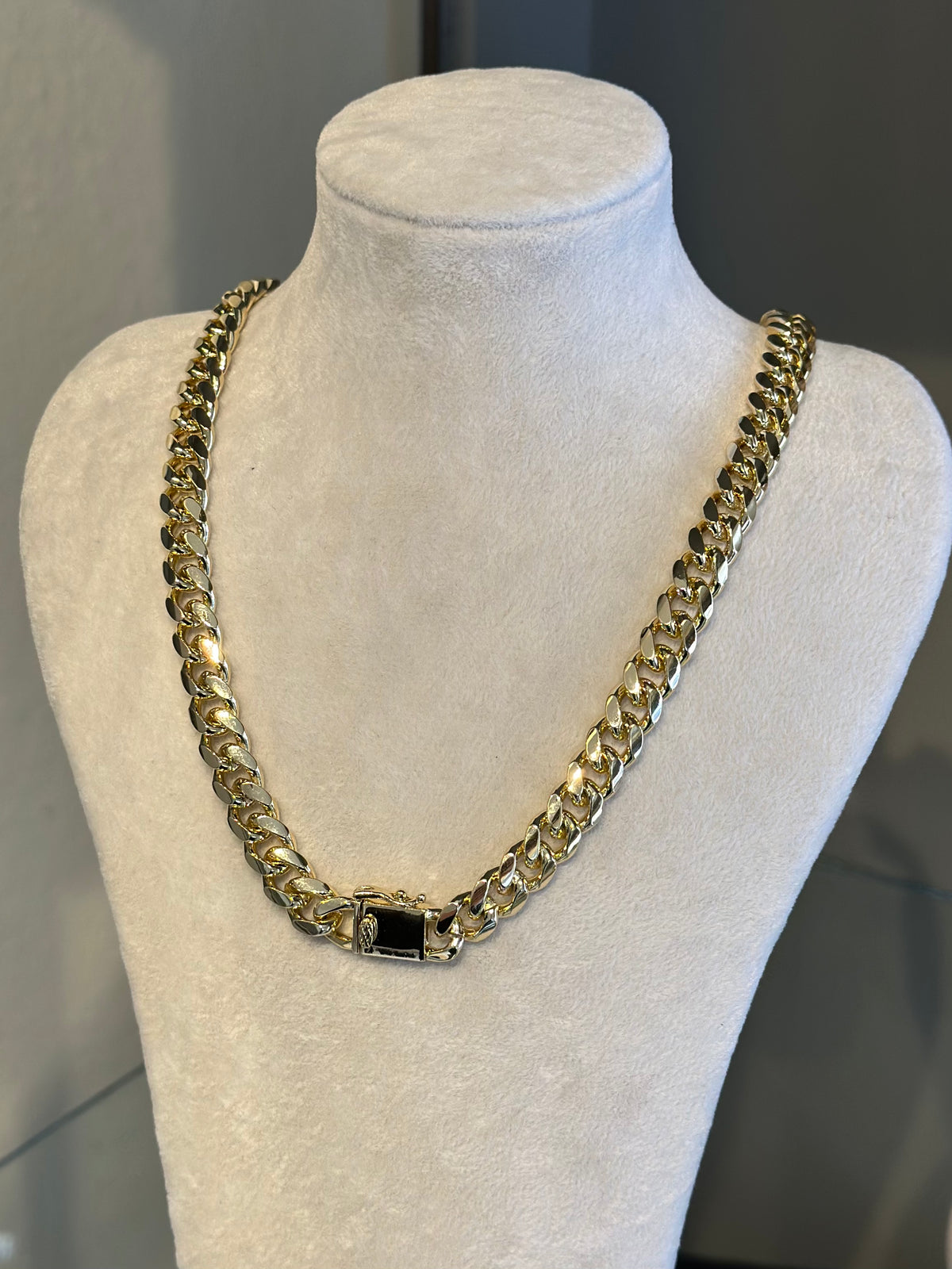 Taşsız Gurmet Kilit Tasarım Kolye