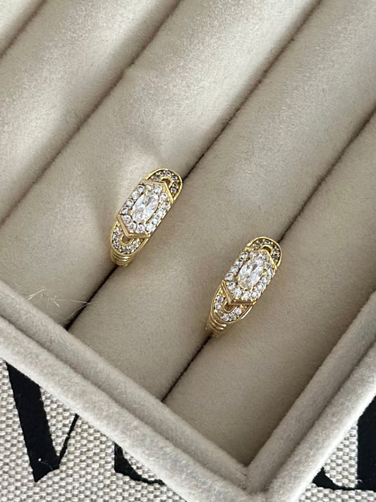 Baget Taşlı Minimal Halka Küpe