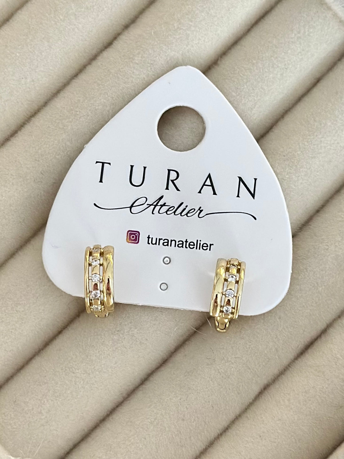 Mini Taşlı Şerit Halka Küpe