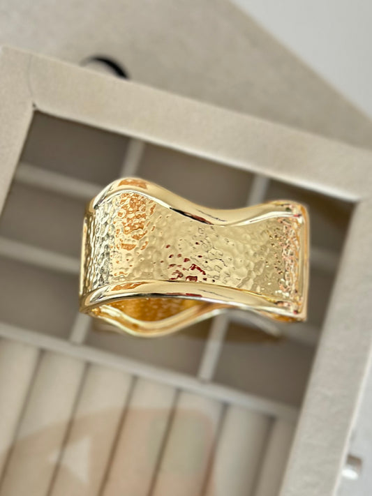 Asimetrik Darbeli Gold Kelepçe