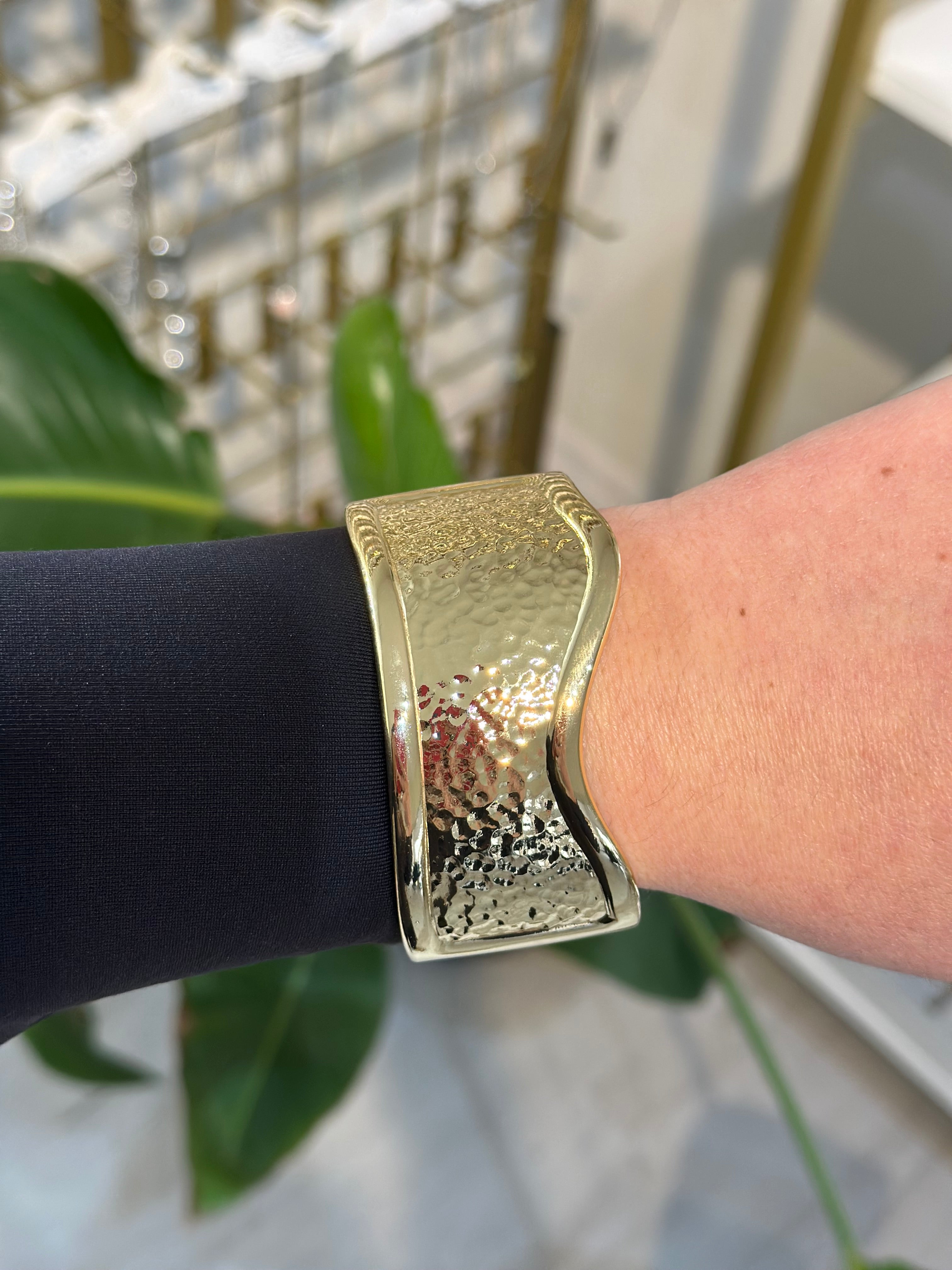 Asimetrik Darbeli Gold Kelepçe