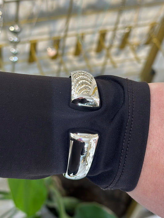 Ortası Boşluklu Simetrik Gümüş Renk Kelepçe