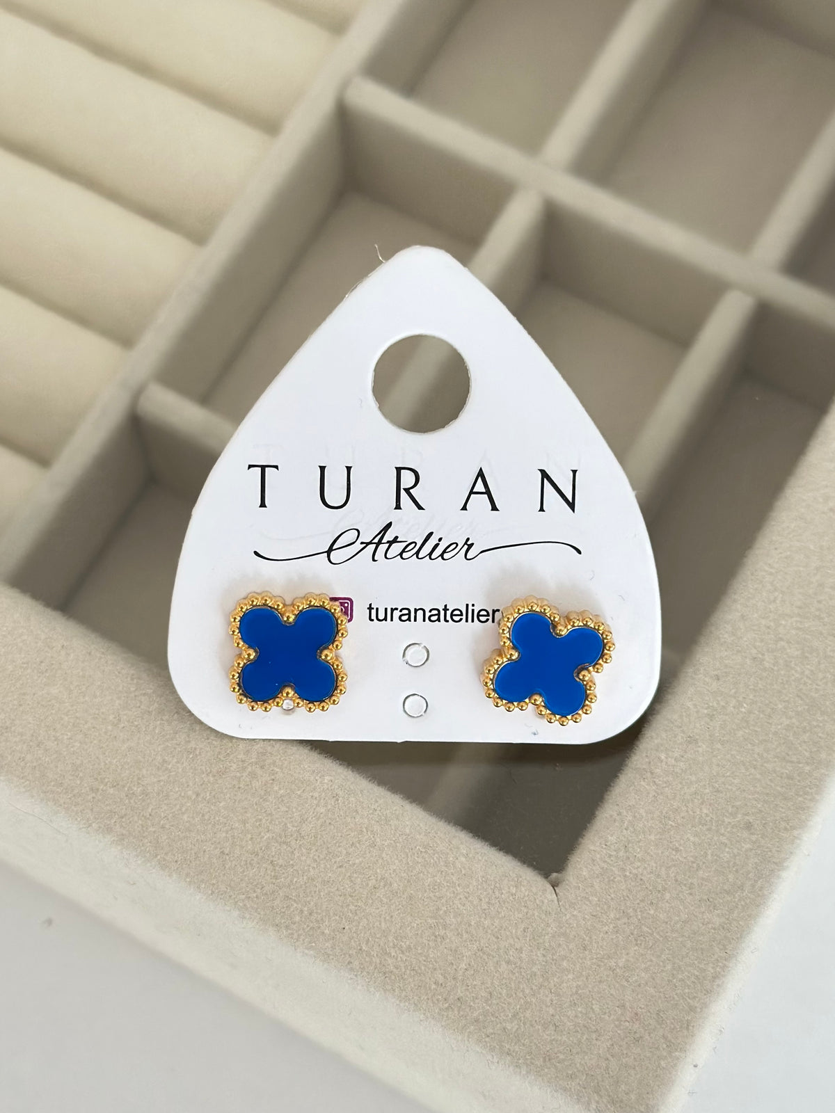 Gold Detay Mavi Yonca Küpe