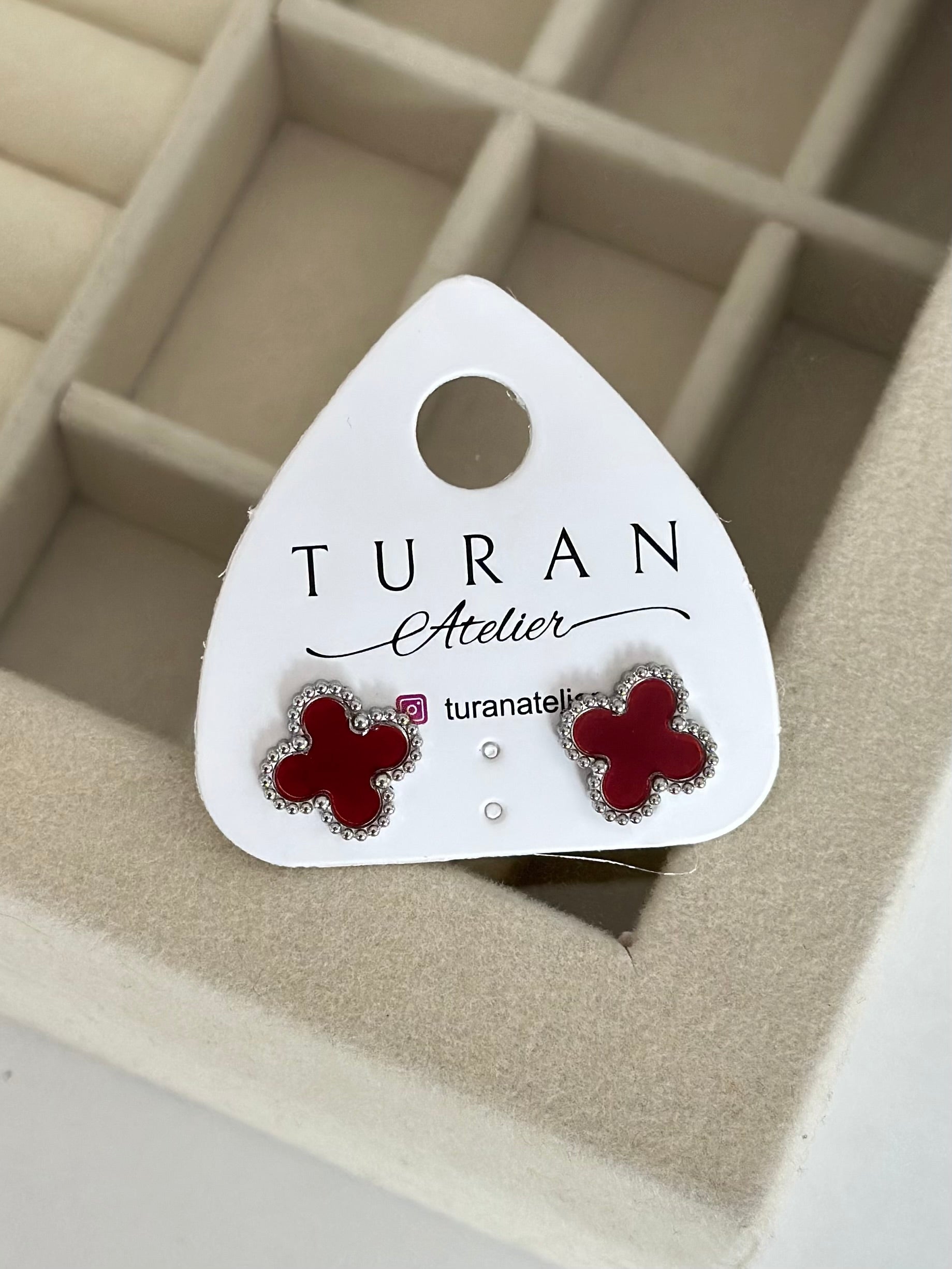 Gümüş Detay Bordo Yonca Küpe