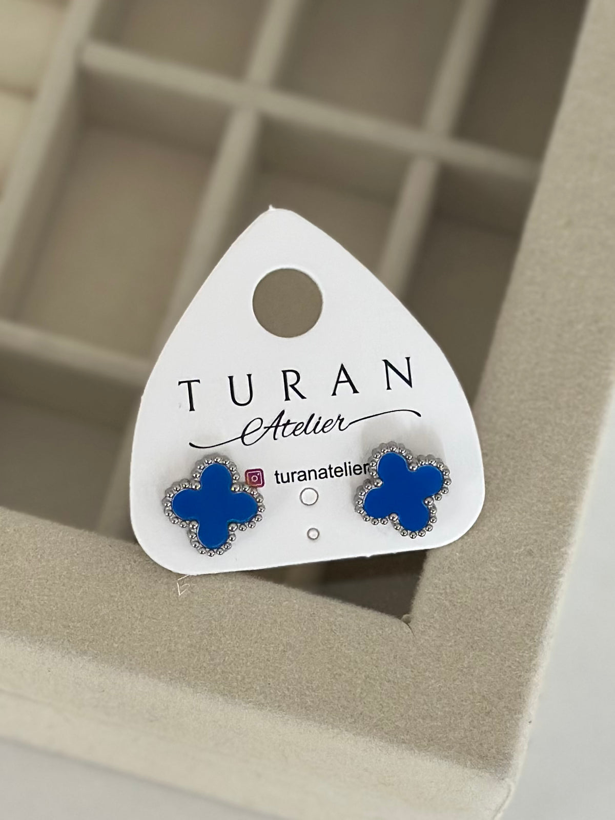 Gümüş Detay Mavi Yonca Küpe