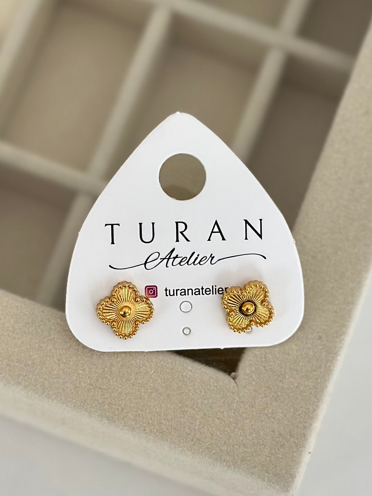 Full Gold Mini Yonca Küpe