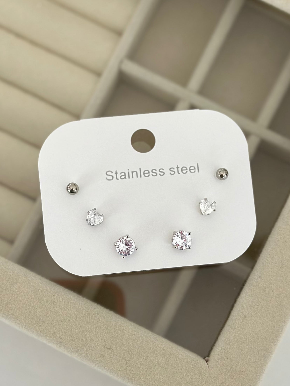 6lı Çelik Gümüş Renk Kombin Küpe