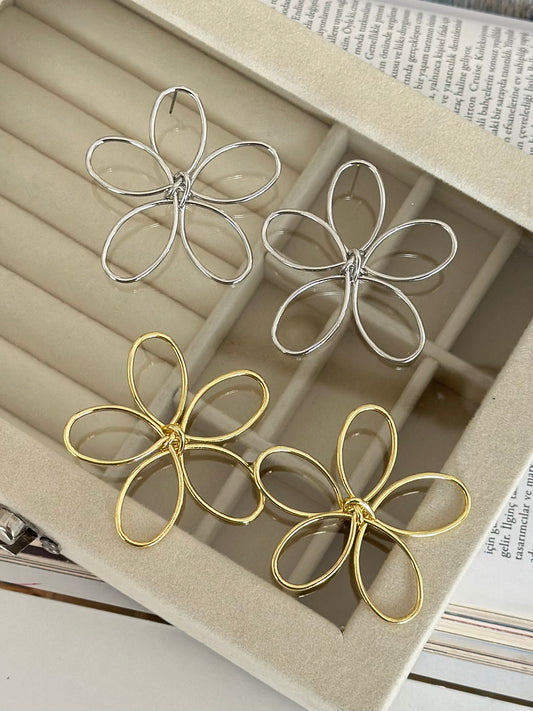 Şerit Çiçek Küpe