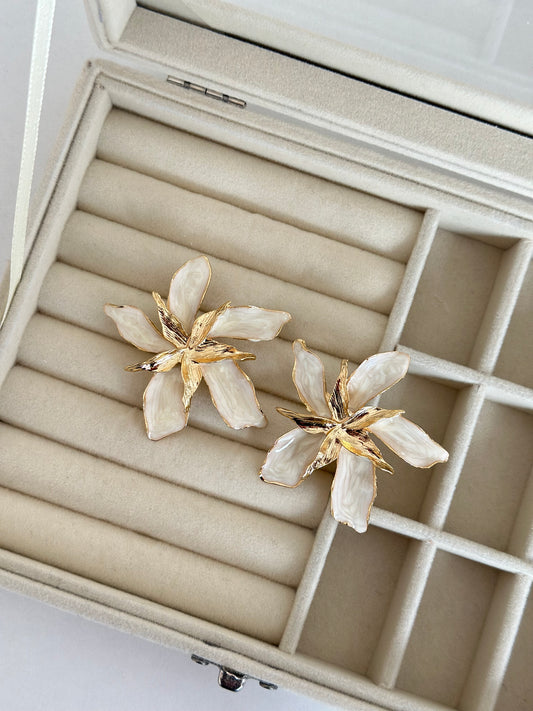 Gold Detay Renkli Çiçek Küpe