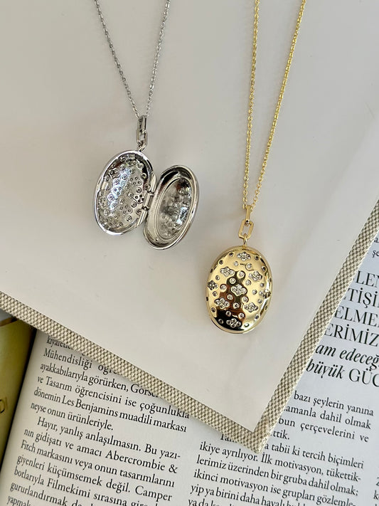 Açılır Kapaklı Mini Taşlı Oval Form Kolye