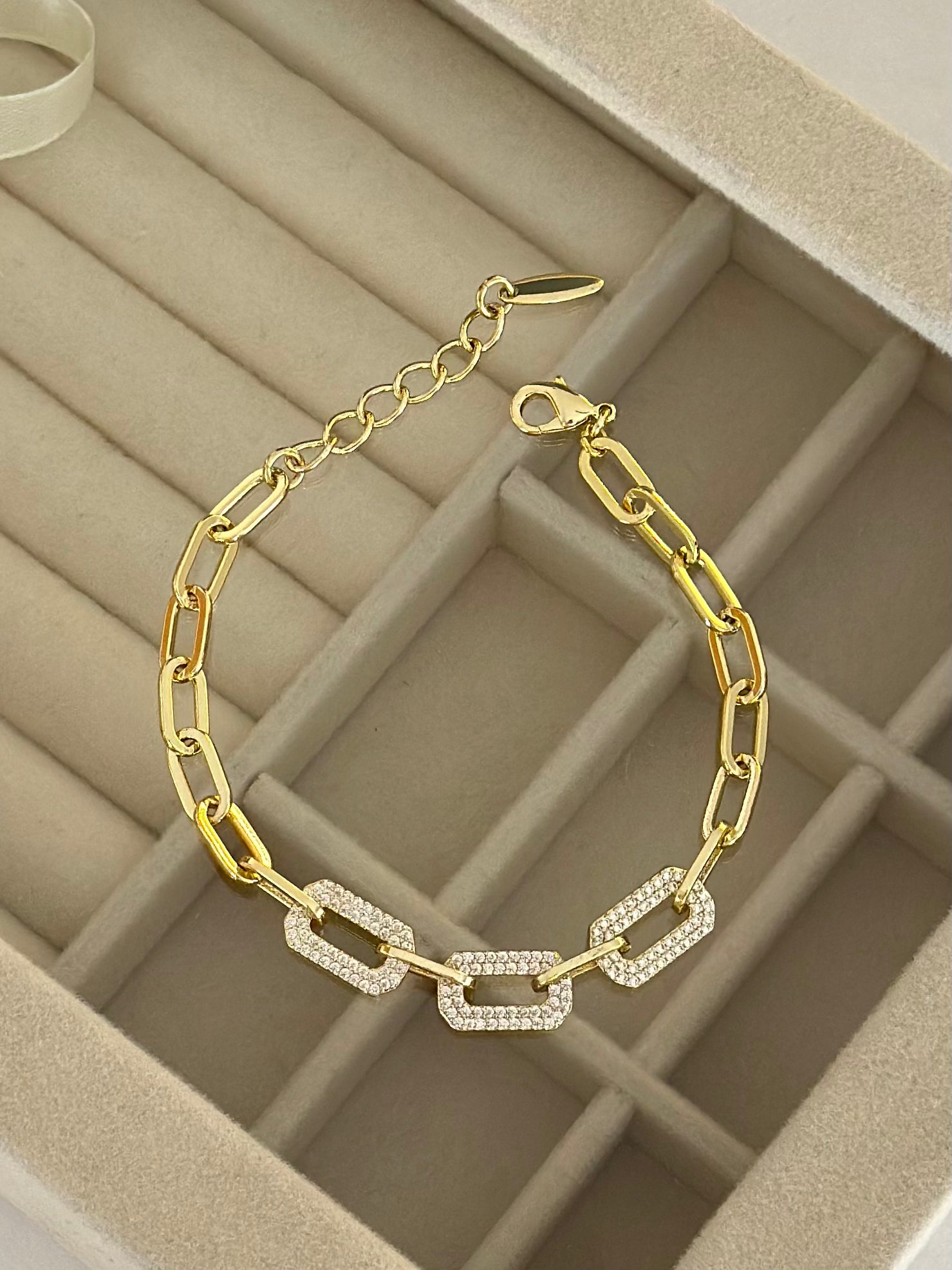 Taşlı Tasarım Ataç Bileklik