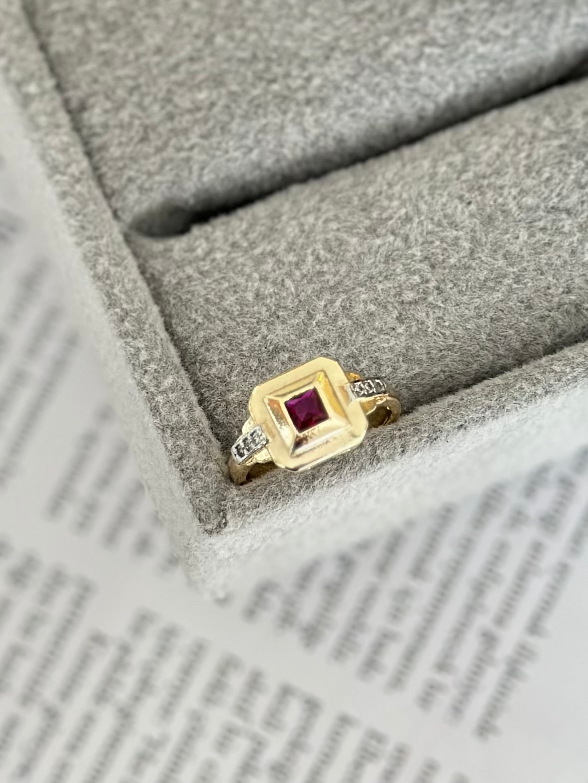 Bordo Detay Kare Model Gold Yüzük