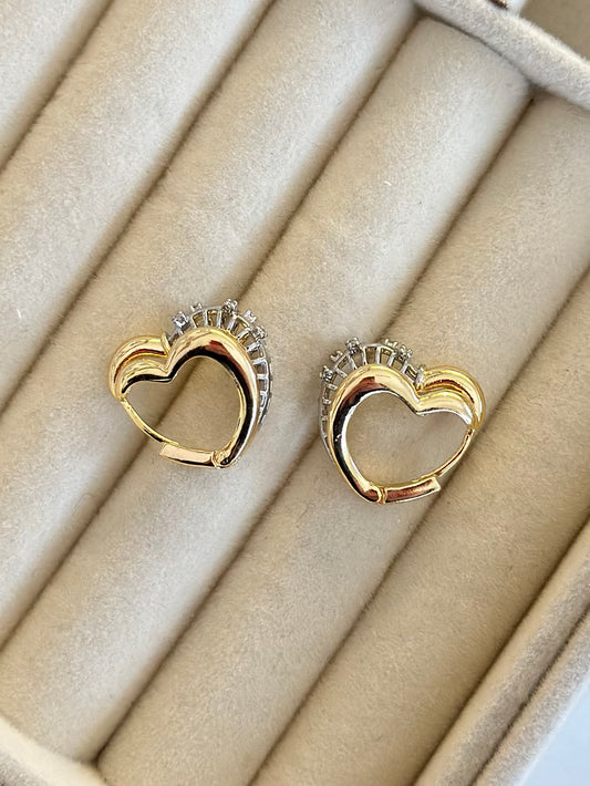 Mini Taşlı Mix Kalp Formlu Küpe