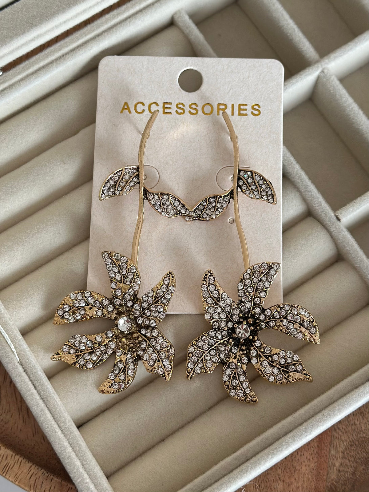 Özel Seri Çiçek Tasarım Küpe