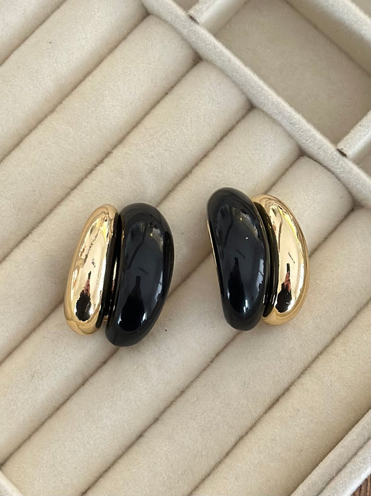 Gold Siyah Oval Halka Formlu Küpe