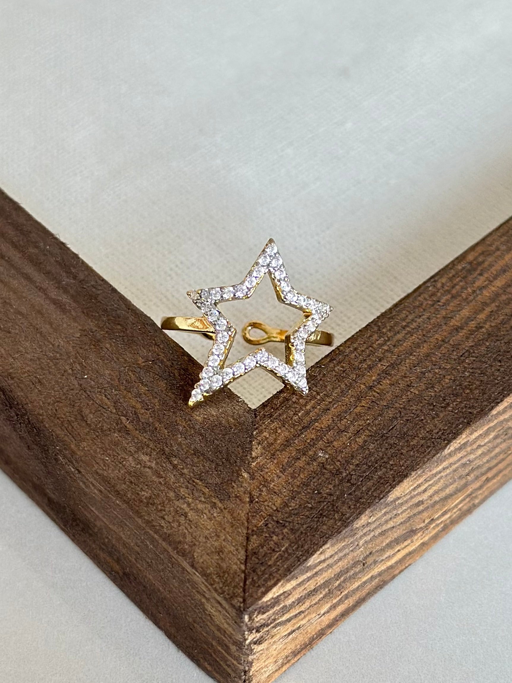 Özel Seri Yıldız Yüzük