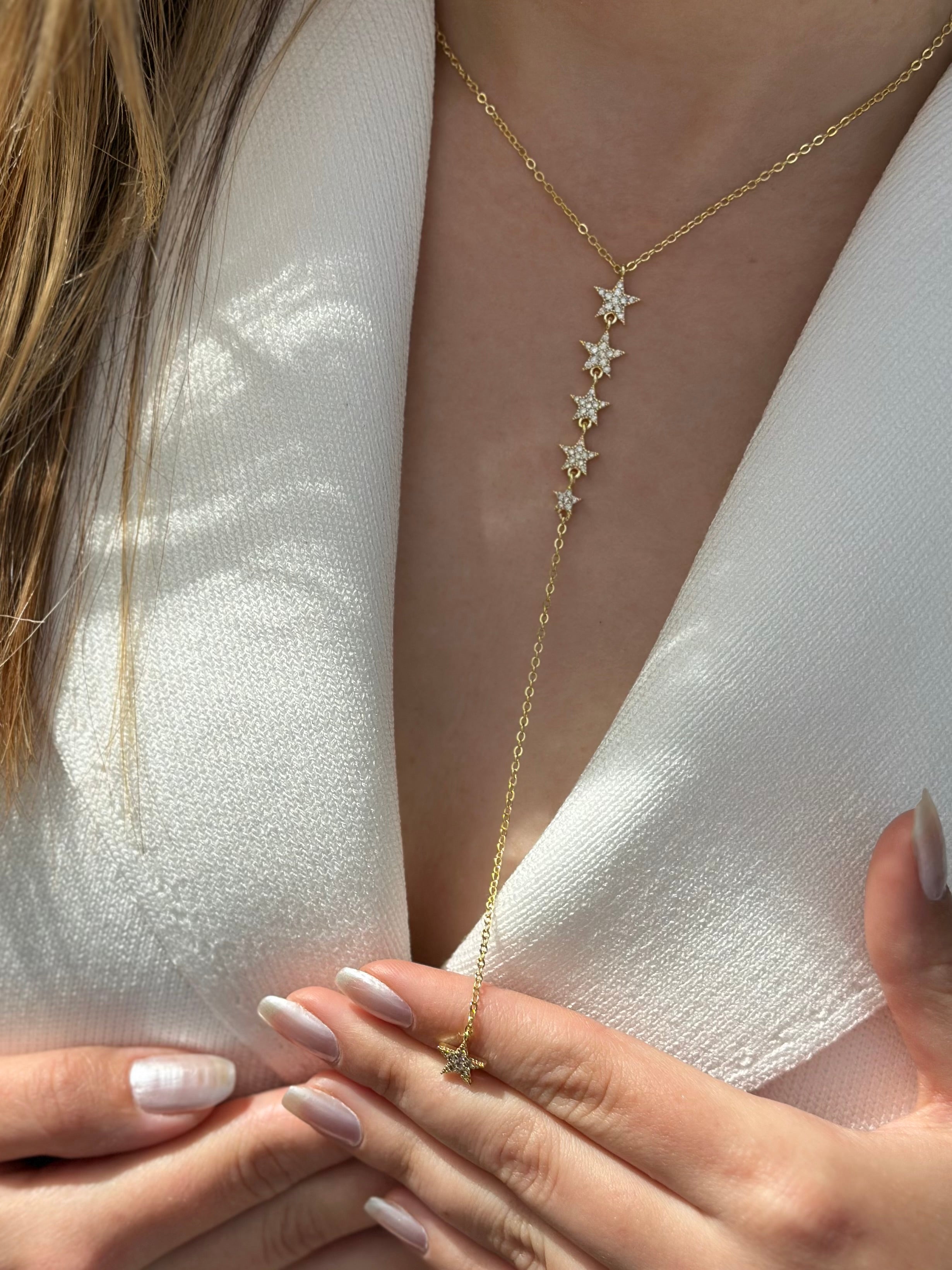 Yıldız Yolu Dekolte Kolyesi