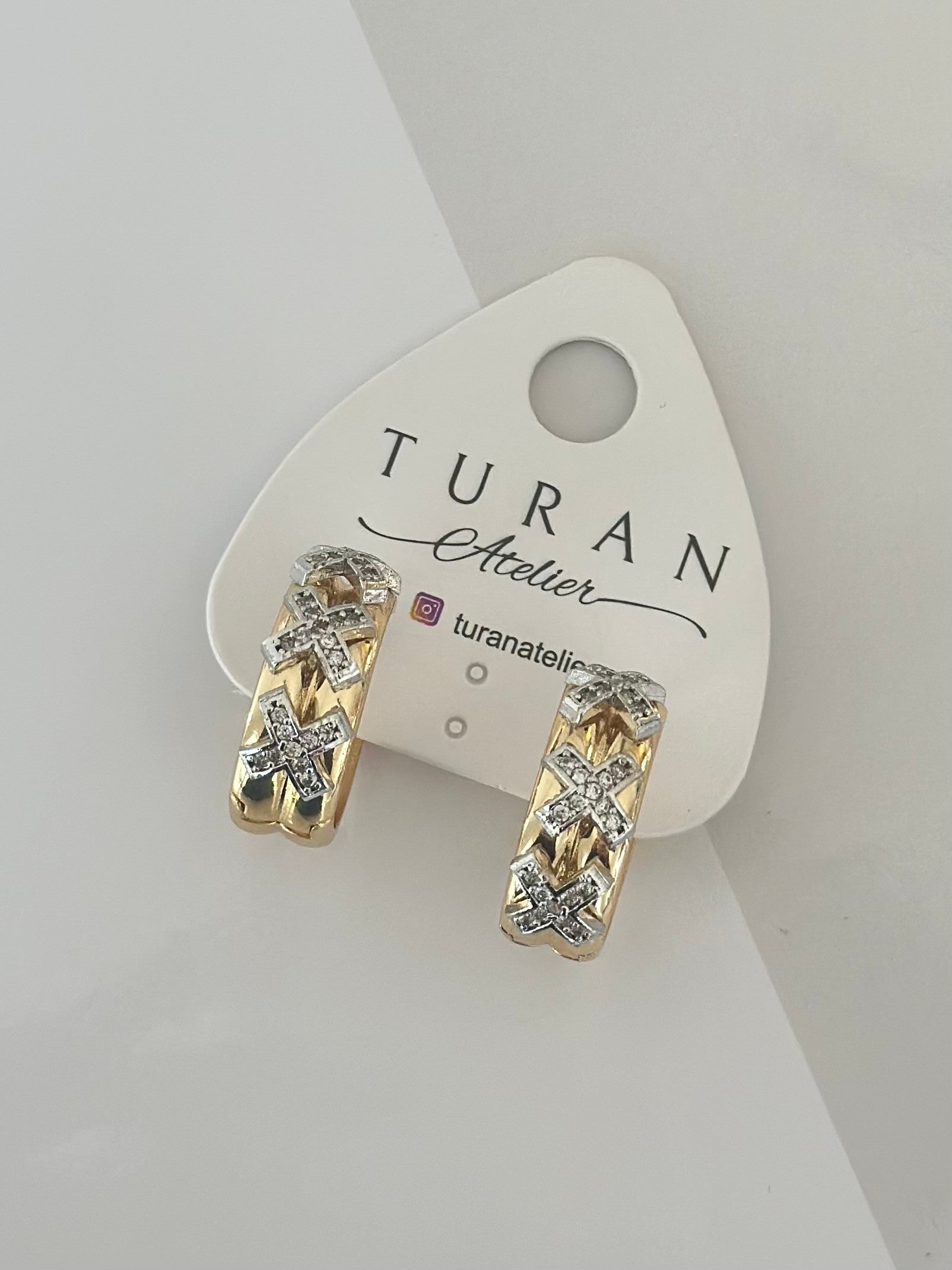 XoXo Halka Özel Tasarım Küpe