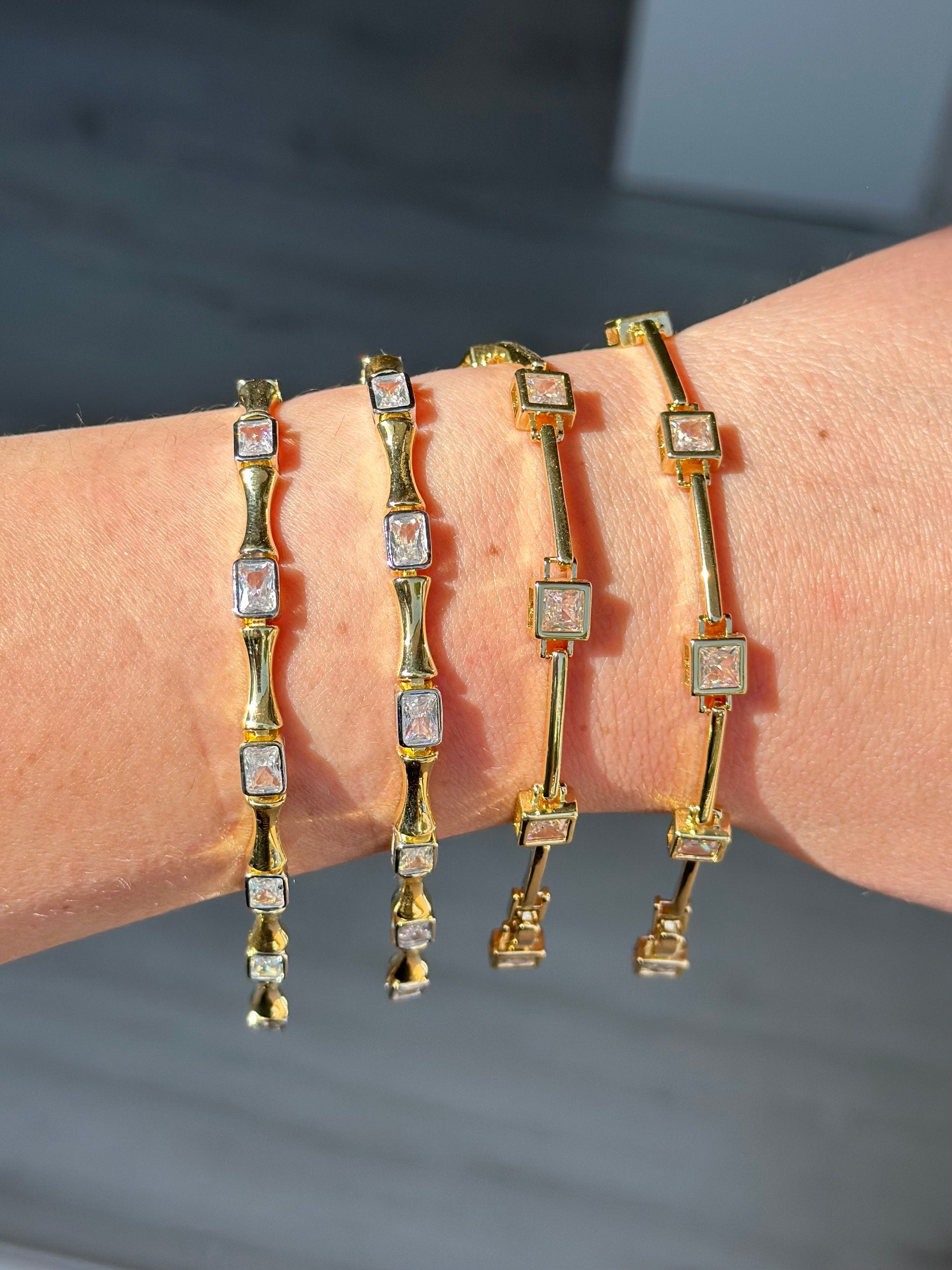 Baget Taş Şerit Gold Bileklik