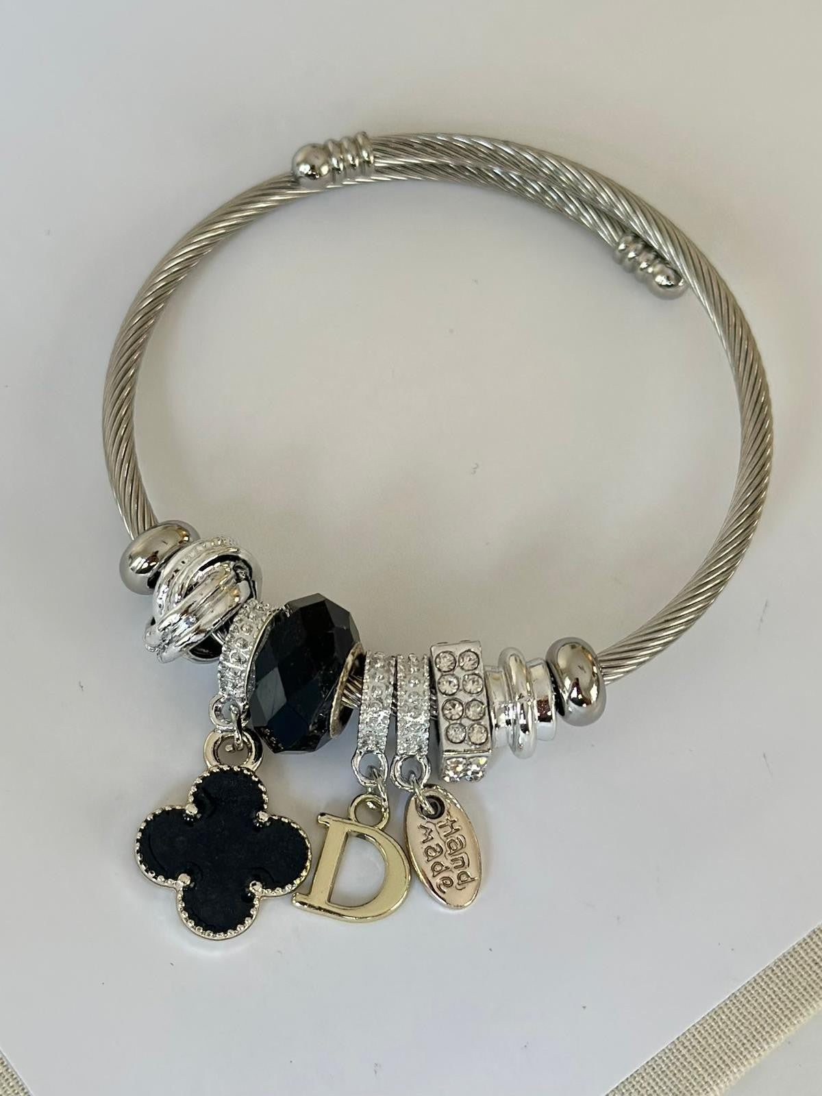 Çelik Charm Pan Bileklik / Siyah Yonca