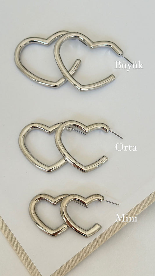 Gümüş Renk Hafif Kalp Küpe ( Orta)