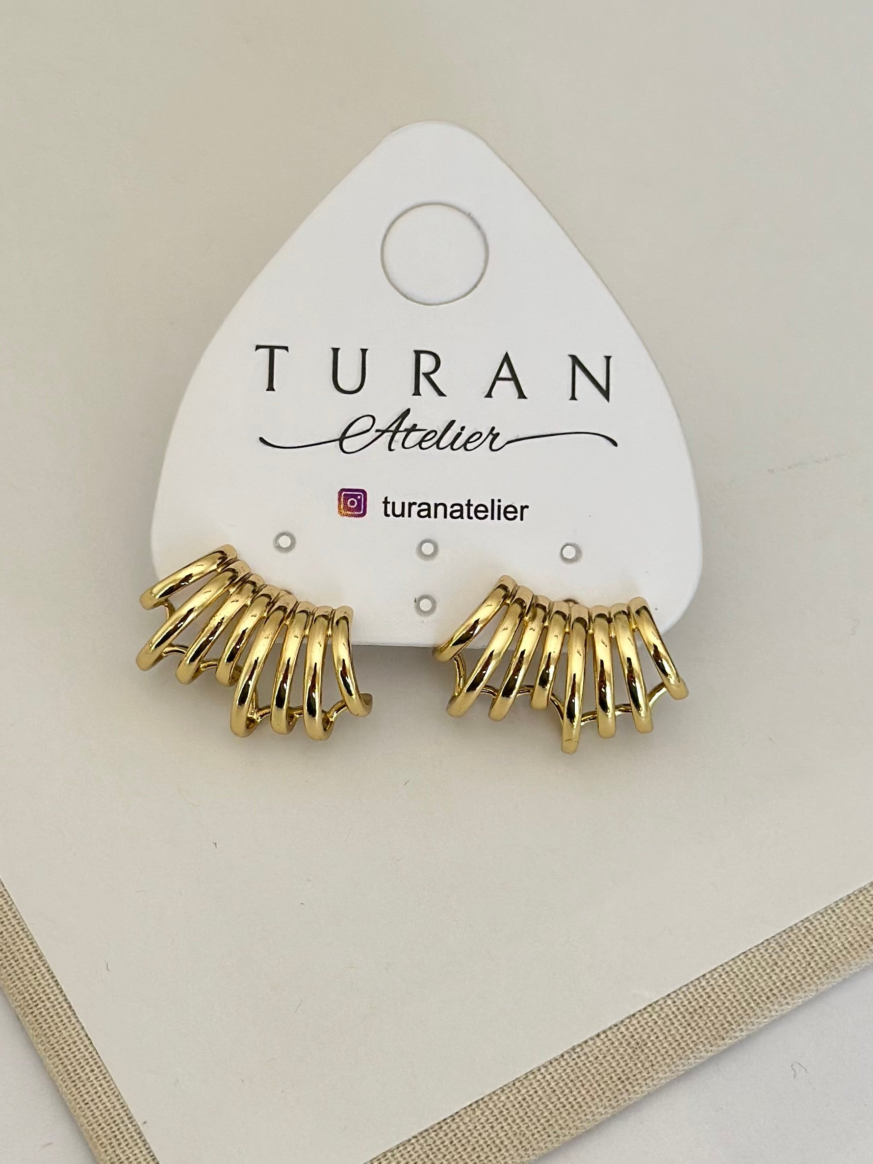 Gold Çoklu Görünümlü Şerit Küpe