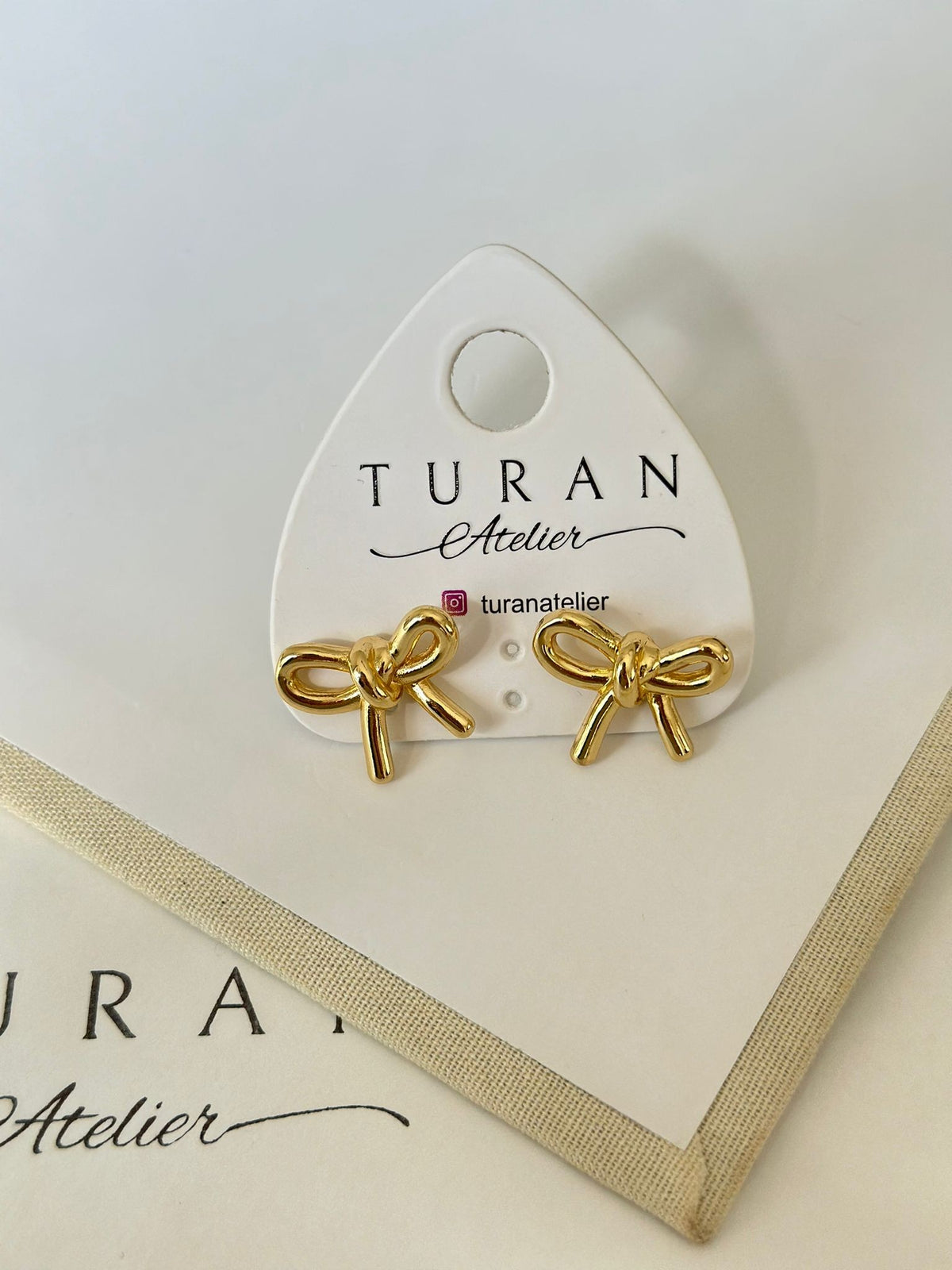 Mini Ribbon Gold Renk Küpe